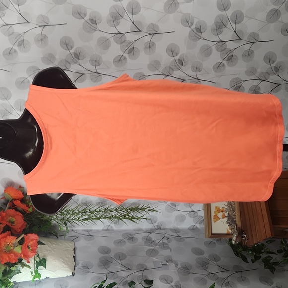 Life Is Good Crusher Tank - Picture 5 of 7